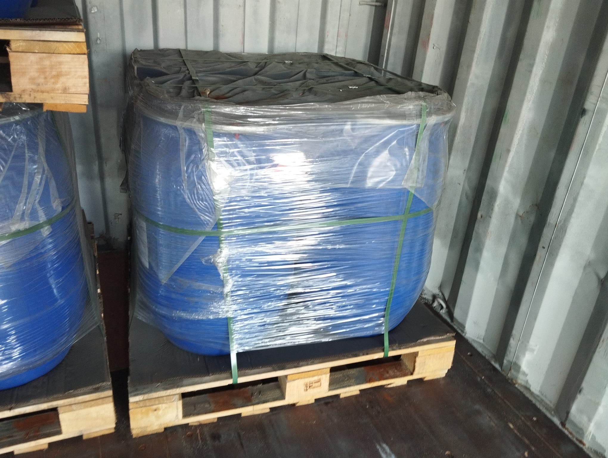 Wrapped ferro silicon pallet
